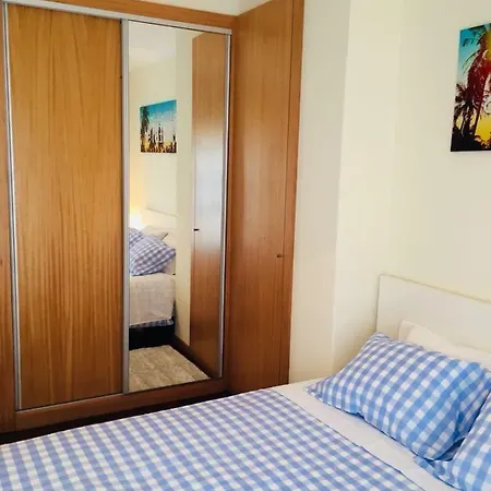 Porto, Costa Cabral Rooftop Appartement Oporto